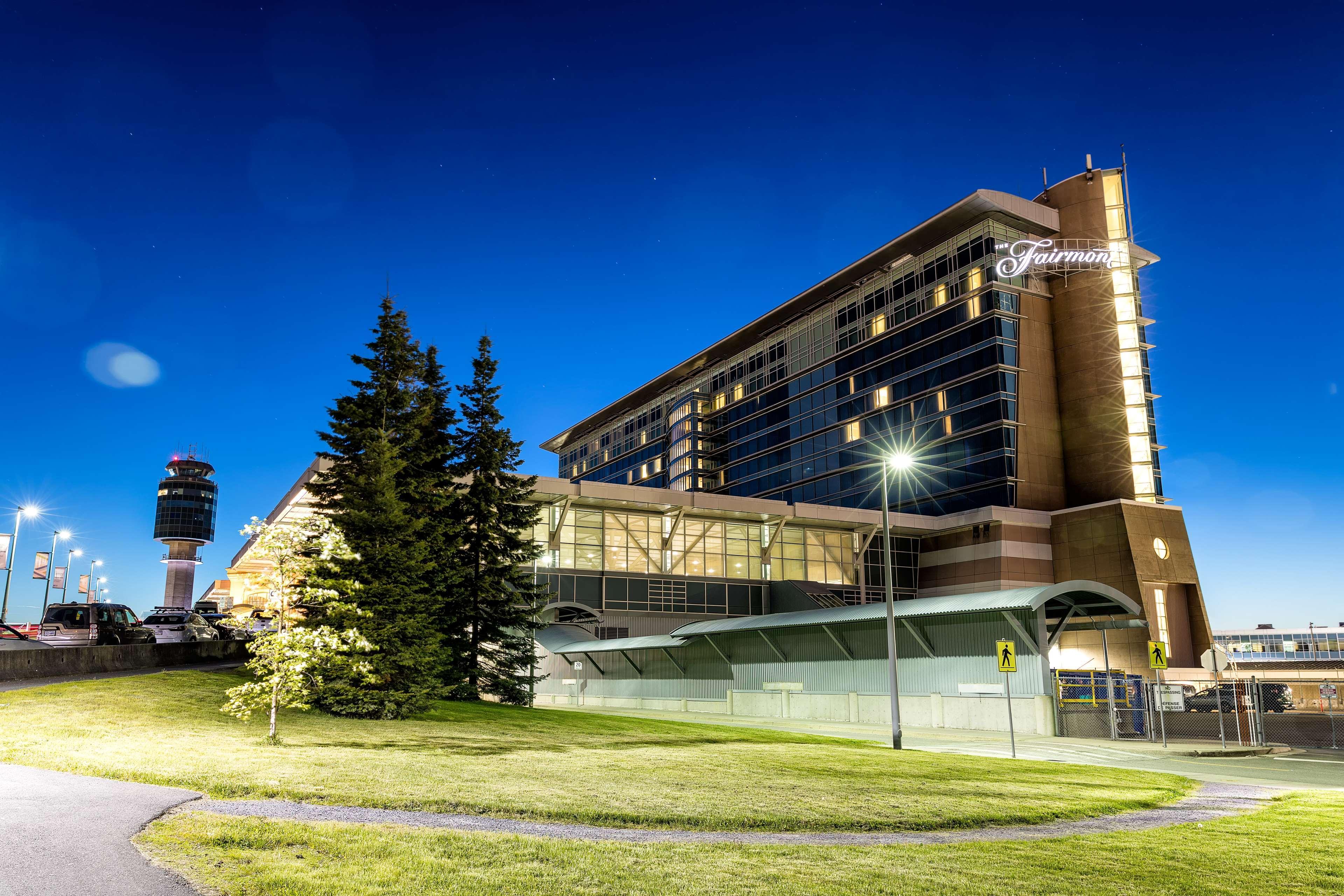 Hotel Fairmont Vancouver Airport In-terminal 5*