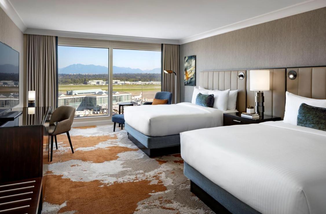 Hotel Fairmont Vancouver Airport In-terminal 5*